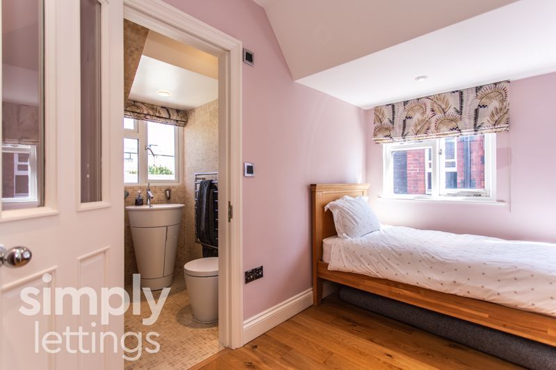 Additional image 46 of 8 bed property to rentPalmeira Avenue, Hove BN3