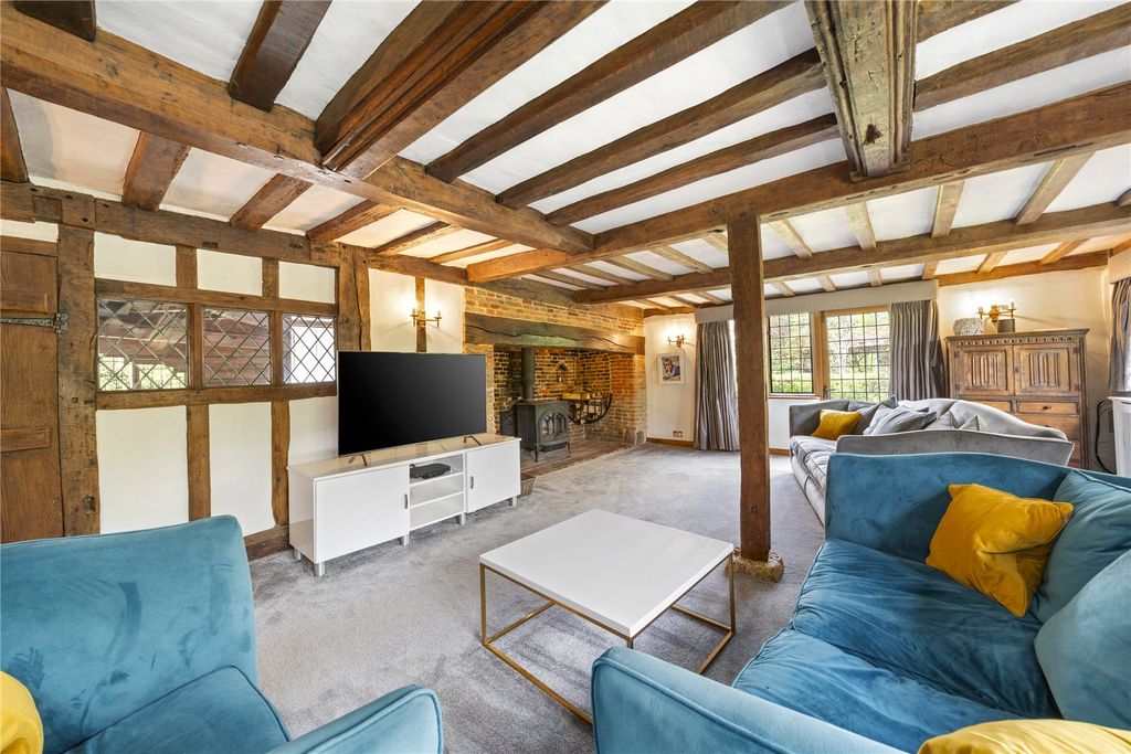 Property photo 2 of 20 Sitting Room