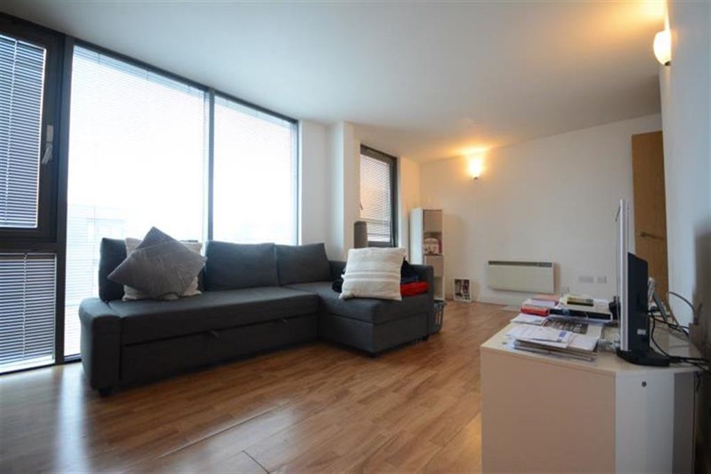 Property photo 1 of 6 (Main)