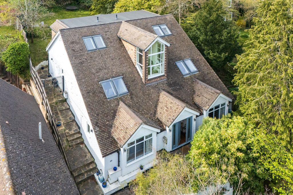 Property photo 1 of 27