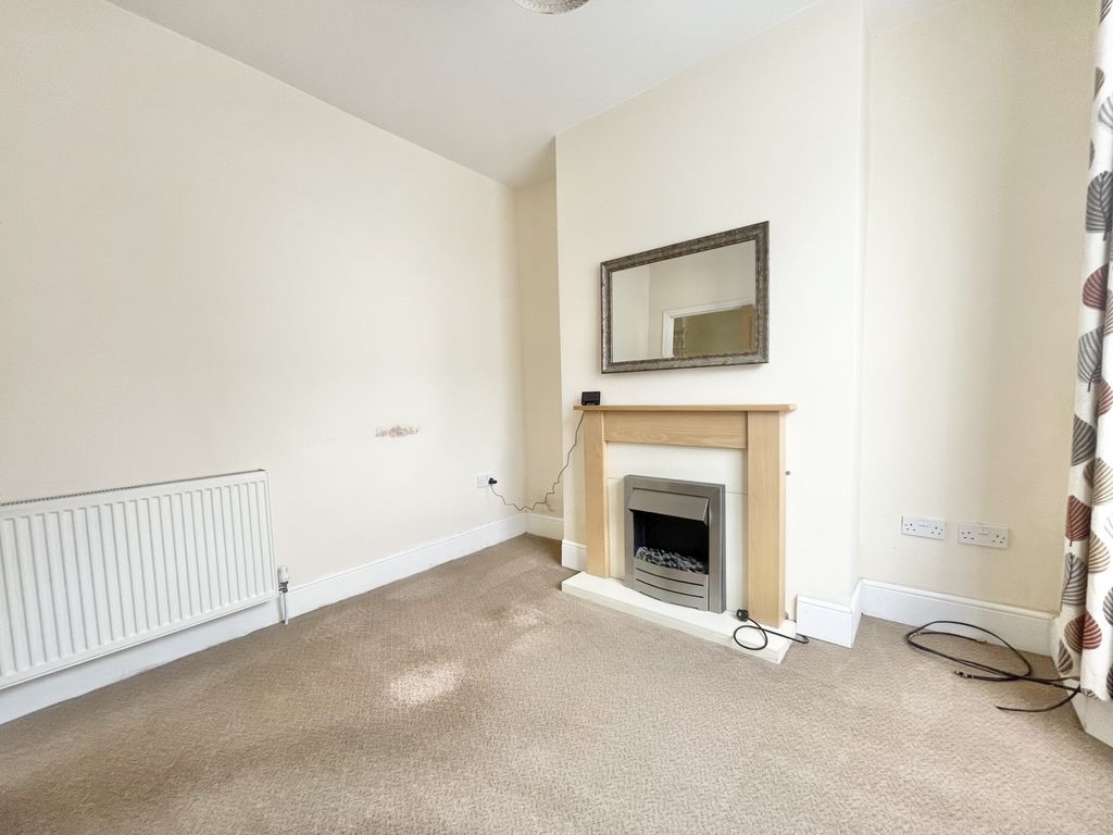 Property photo 3 of 15 Photo 2