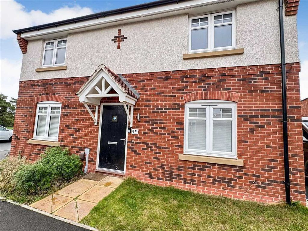 Property photo 2 of 33