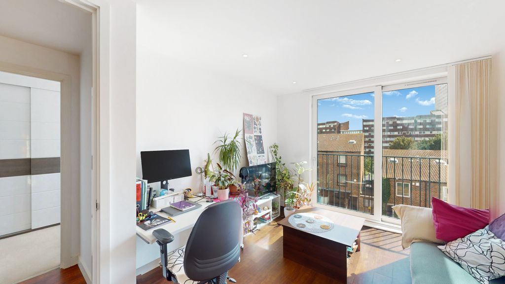 Property photo 2 of 19