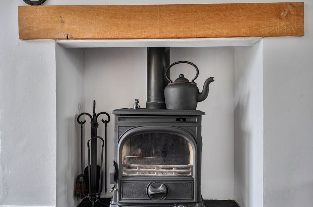 Property photo 3 of 25