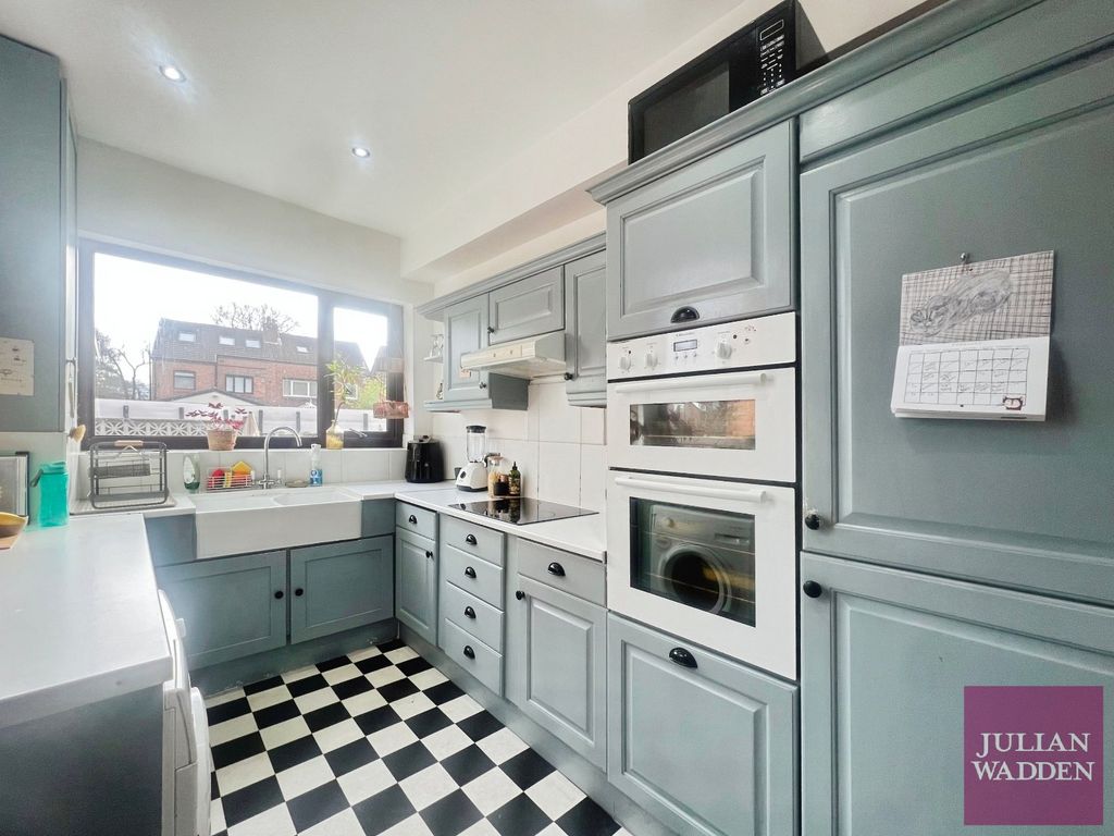 Property photo 3 of 9 Picture 3