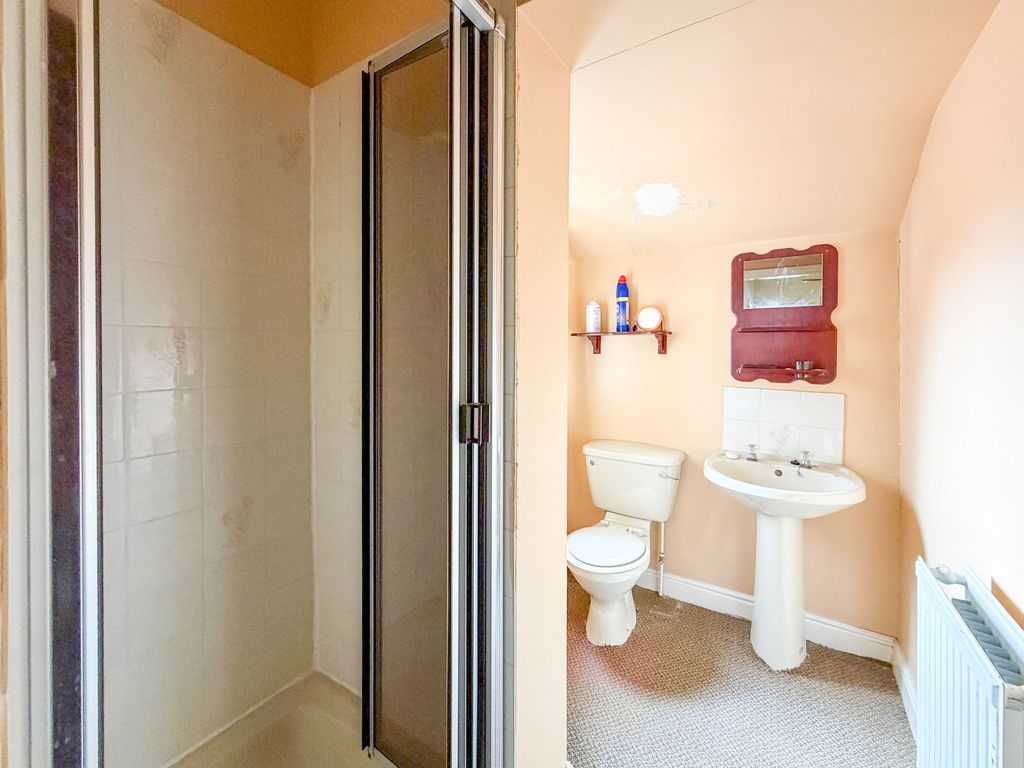 Property photo 2 of 5