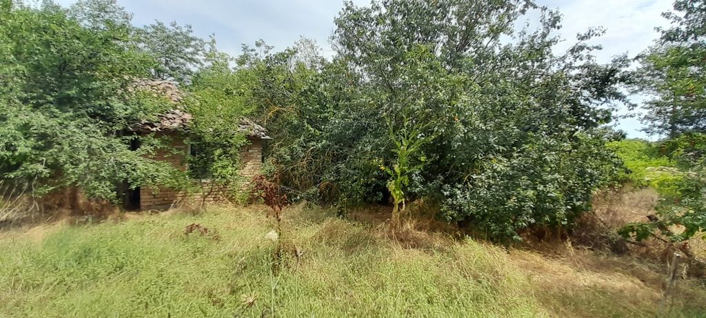 Property photo 2 of 3