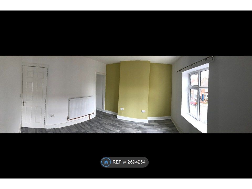 Property photo 3 of 5 Front Bedroom