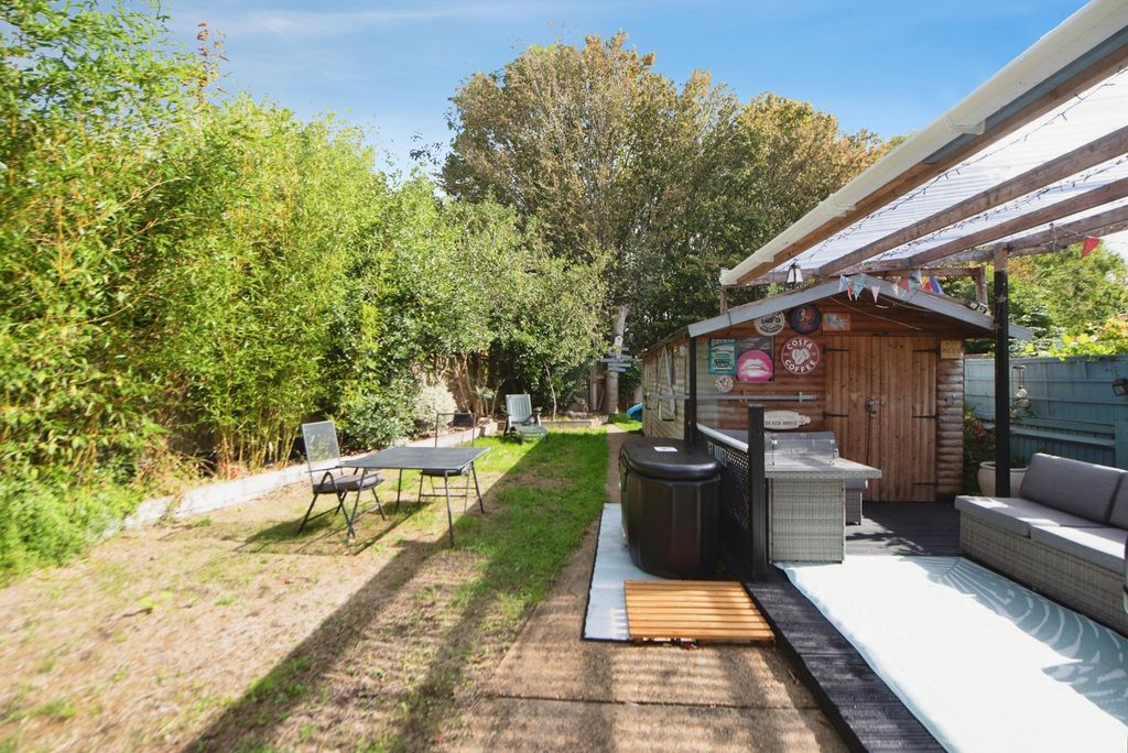 Property photo 2 of 18 Pbox-Img.Jpg