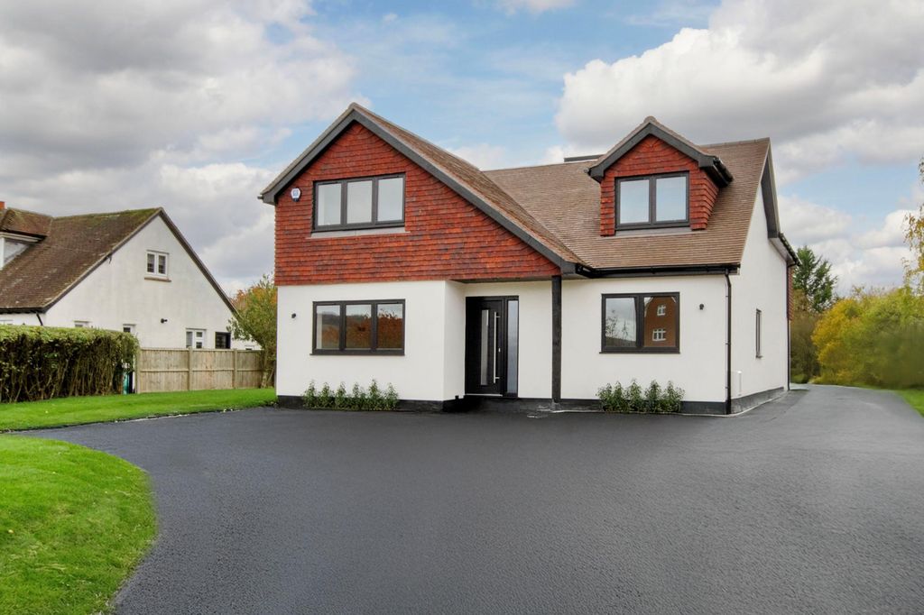 Property photo 1 of 19 Image