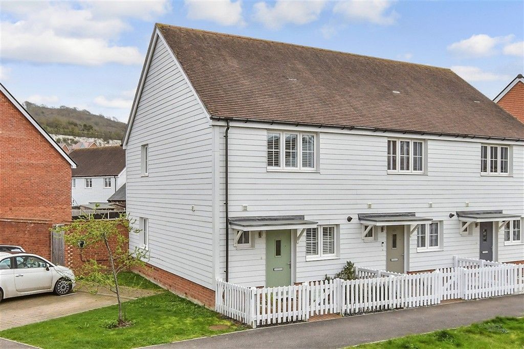 Property photo 2 of 8 External (Web)