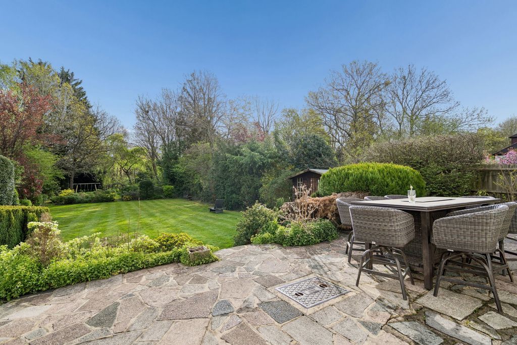 Property photo 3 of 17