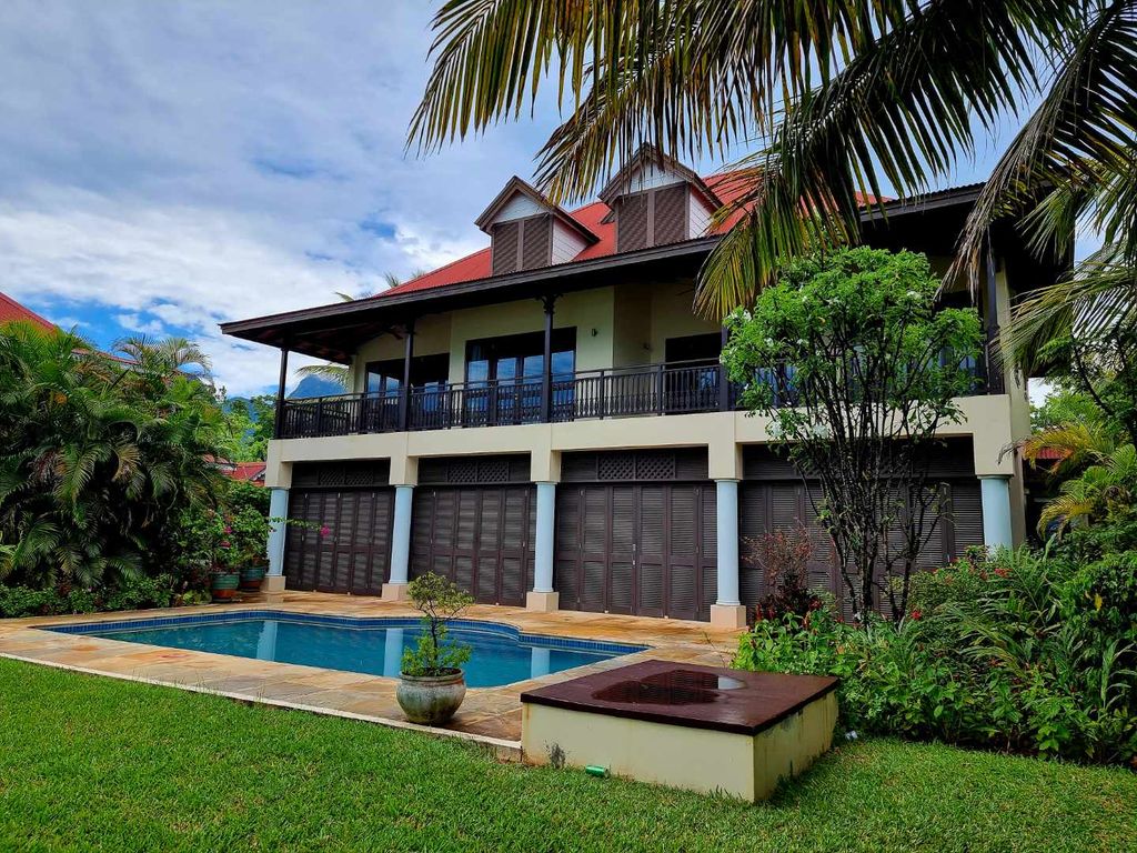 Property photo 1 of 49