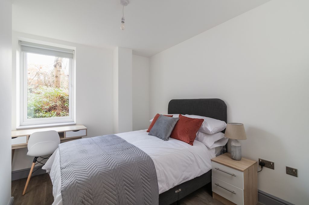 Property photo 3 of 9