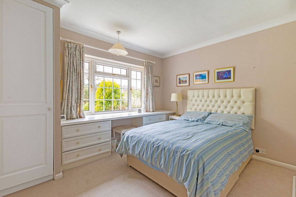 Additional image 5 of 5 bed detached house for saleStockton Avenue, Fleet GU51