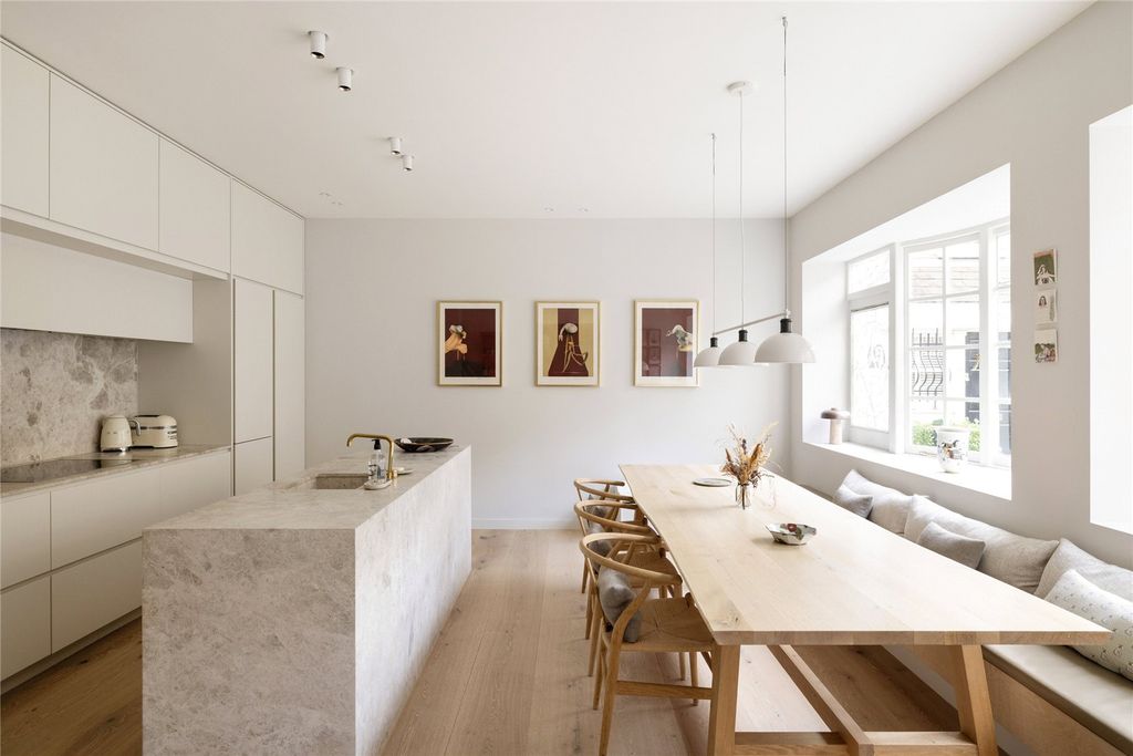 Property photo 1 of 19 Picture No. 02