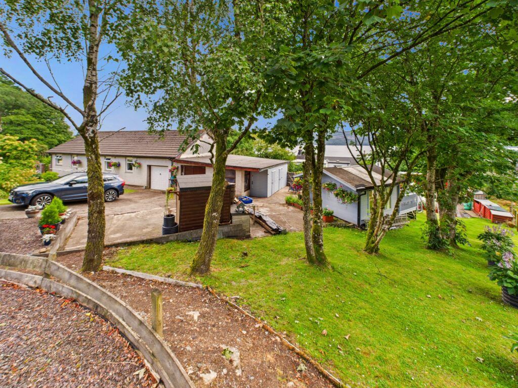 Property photo 1 of 30