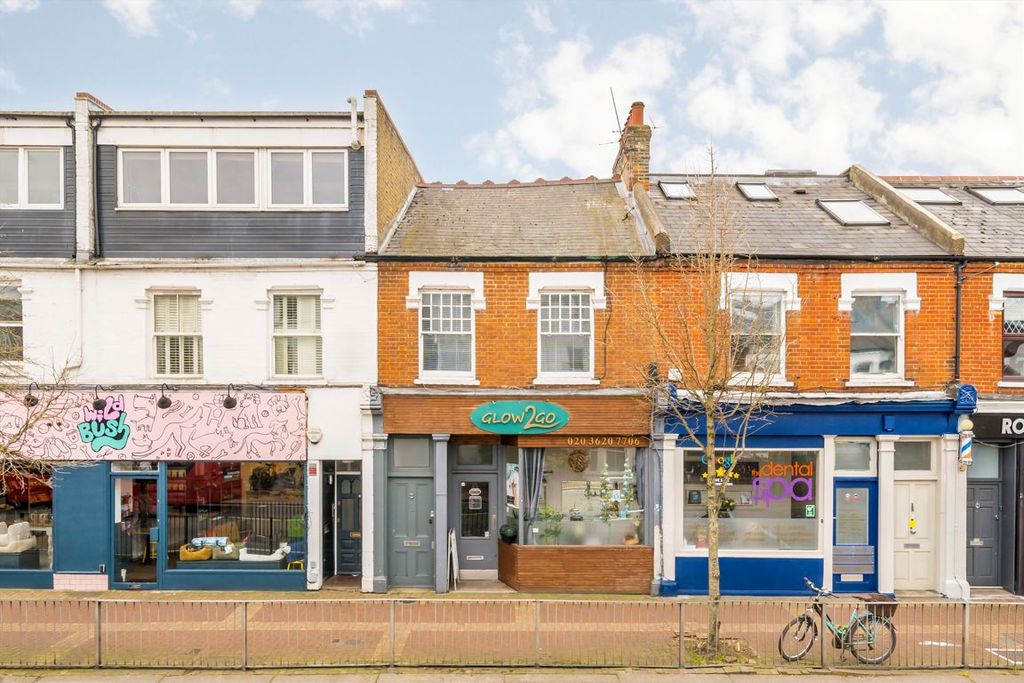 Property photo 3 of 6