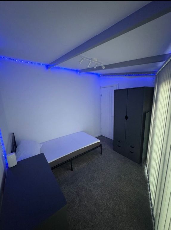Property photo 1 of 4