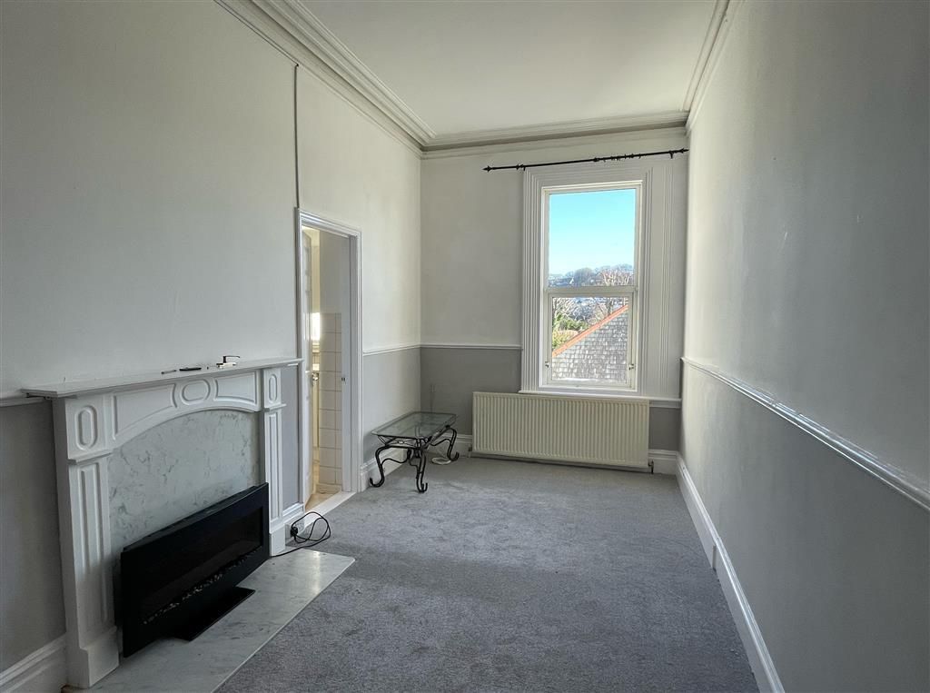 Property photo 2 of 7 Living Room