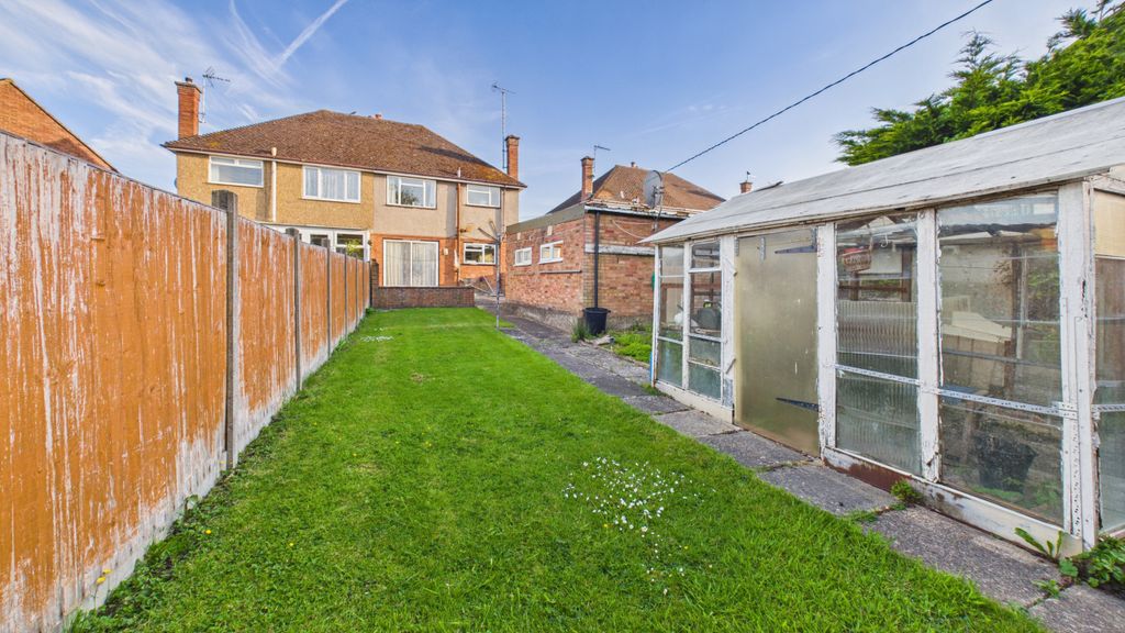 Property photo 3 of 14 Cam04968G0-Pr0127-Still023