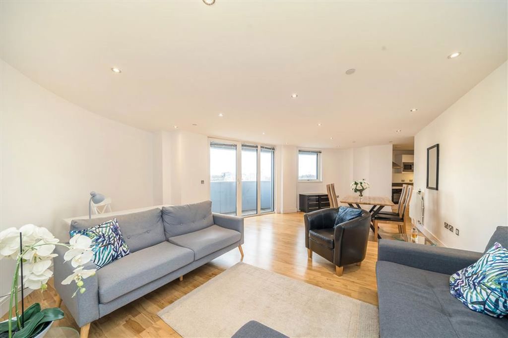 Property photo 3 of 9