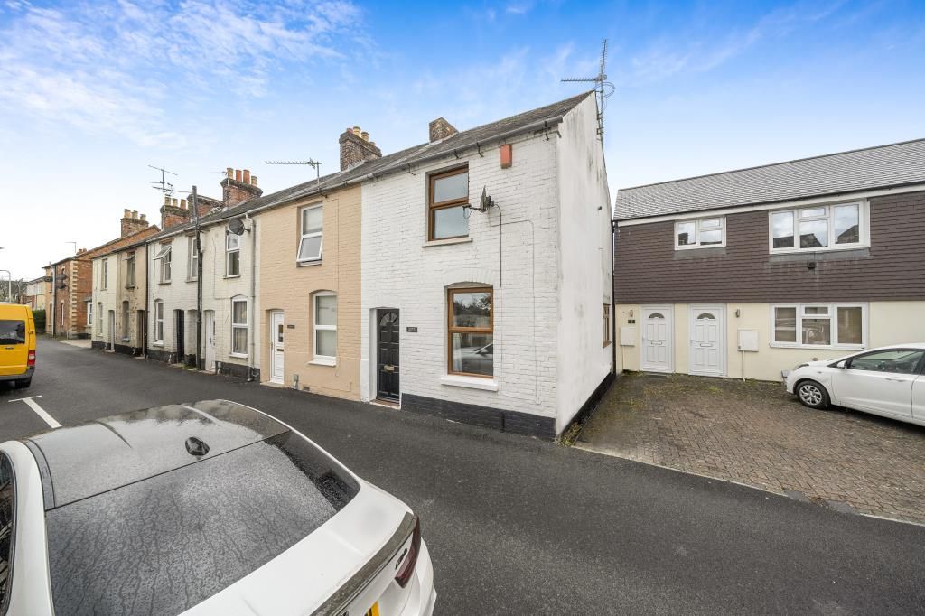 Property photo 1 of 20 Front