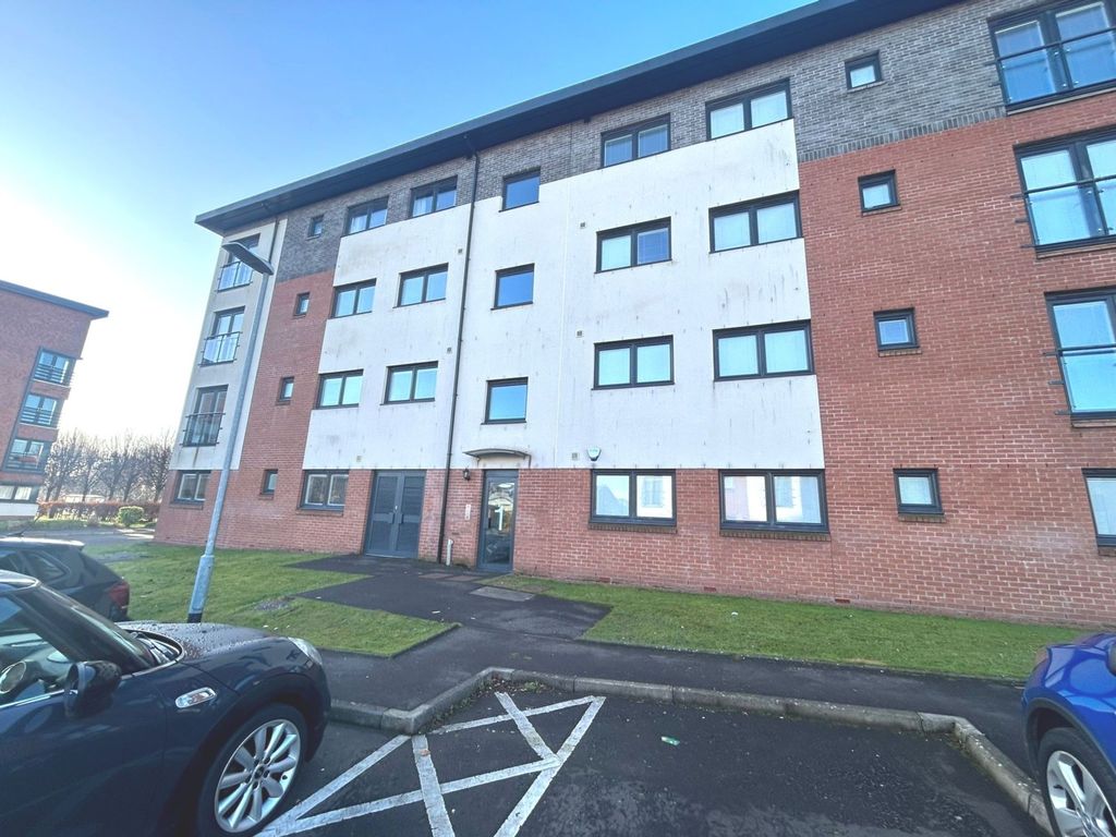 Property photo 1 of 8