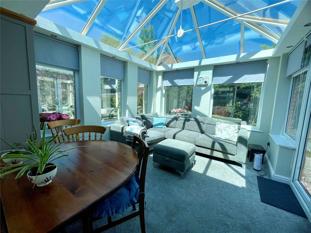 Property photo 3 of 18 Orangery