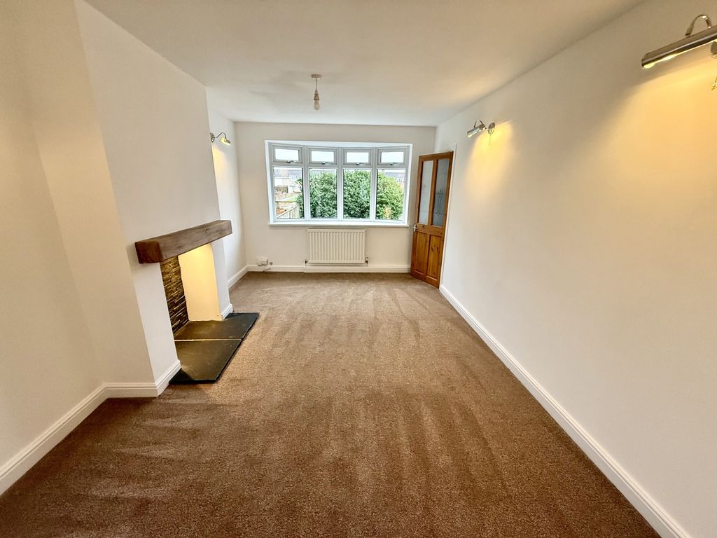Property photo 2 of 9 Img_2405