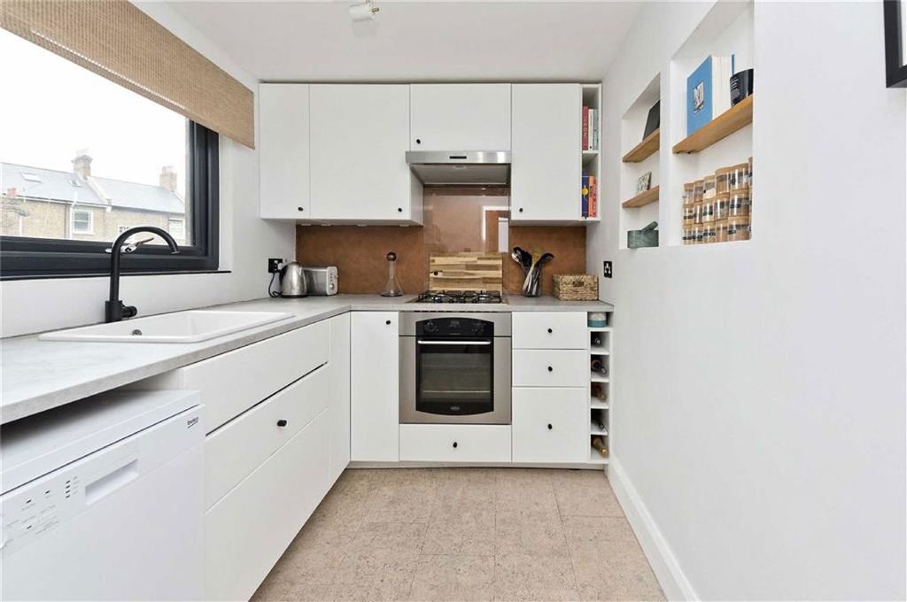 Property photo 2 of 6