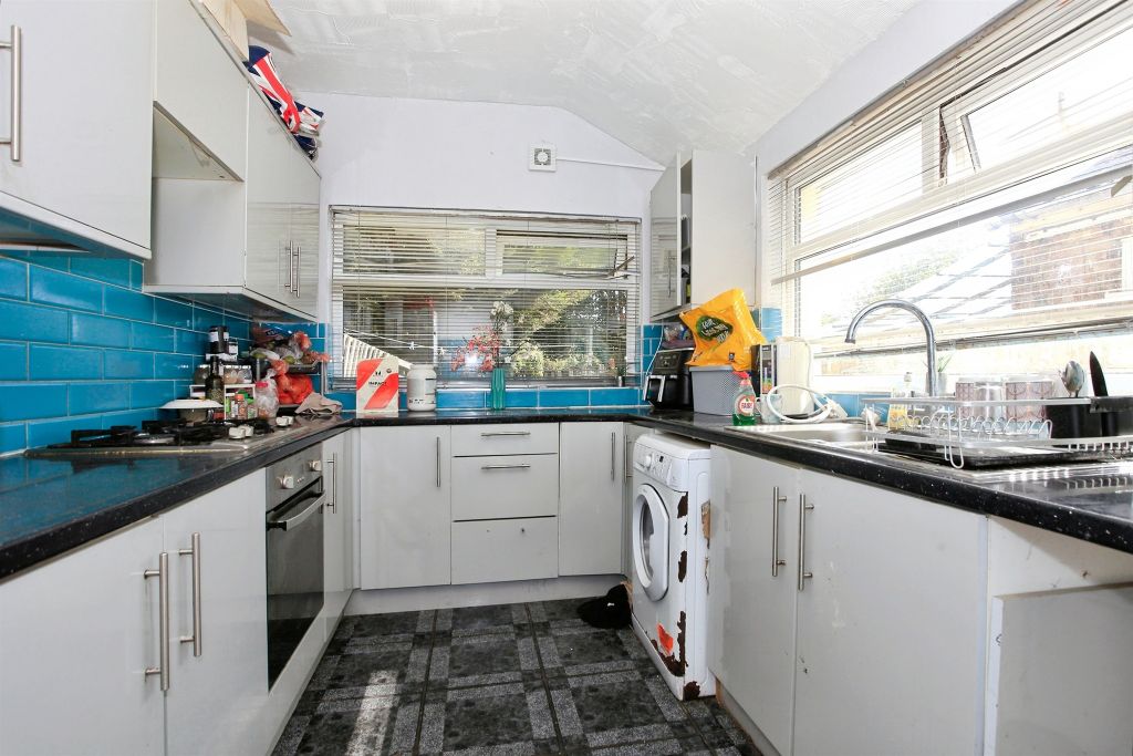 Property photo 2 of 16