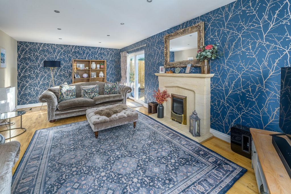 Property photo 2 of 36 Lounge-2