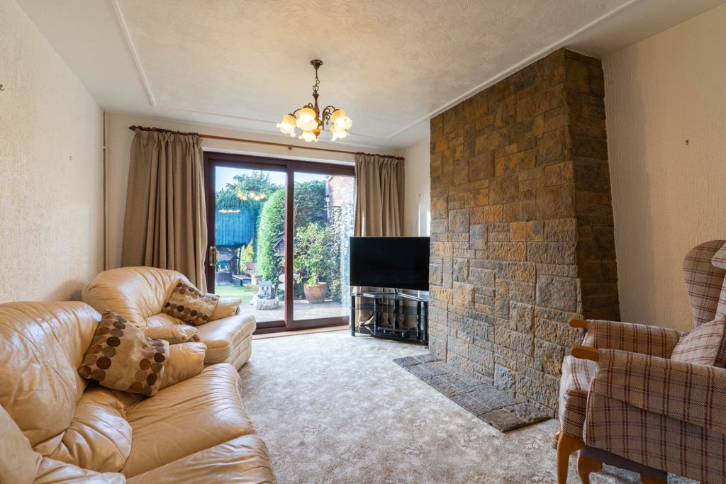 Property photo 3 of 21 4864523