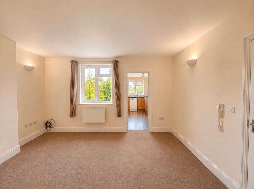 Property photo 3 of 12 Picture No. 22