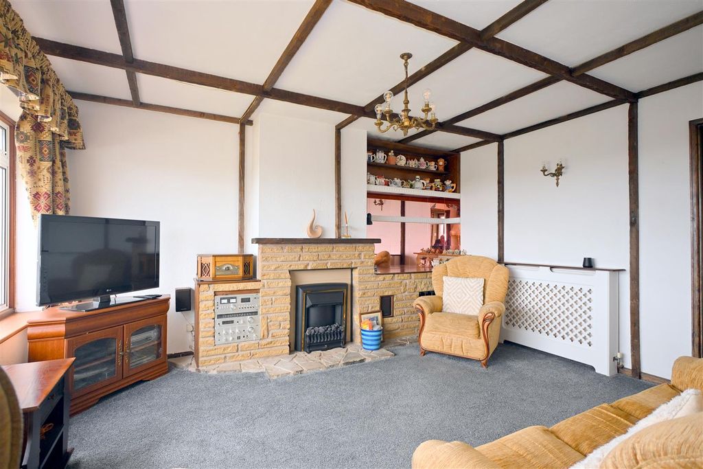Property photo 2 of 15 Living Room