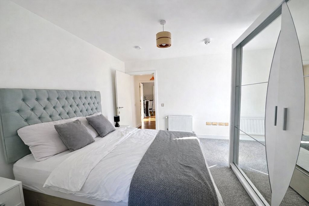 Property photo 2 of 12 Picture 2