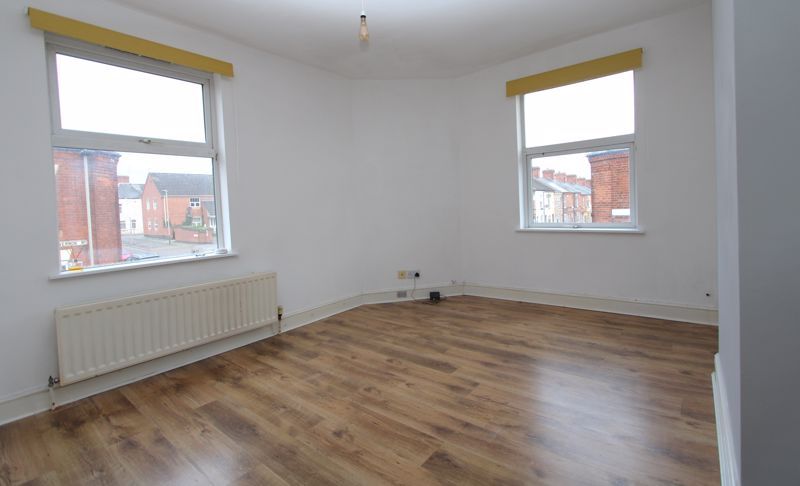 Property photo 2 of 7 Photo 2