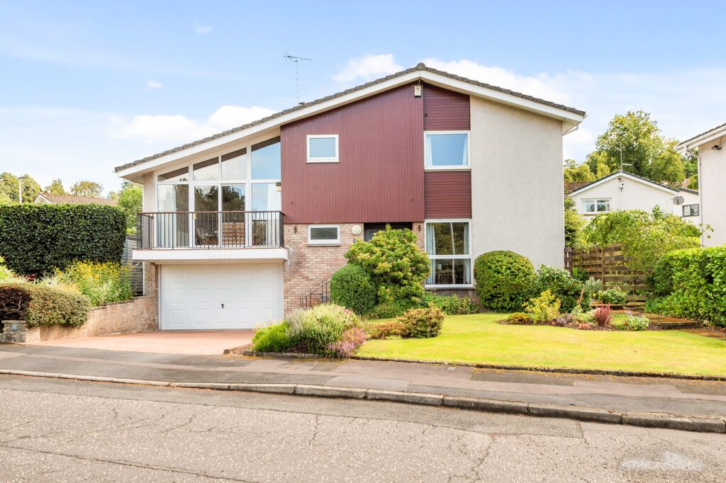 Property photo 1 of 18