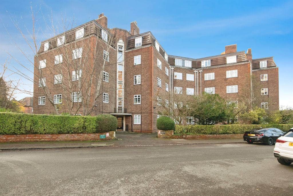 Property photo 1 of 15