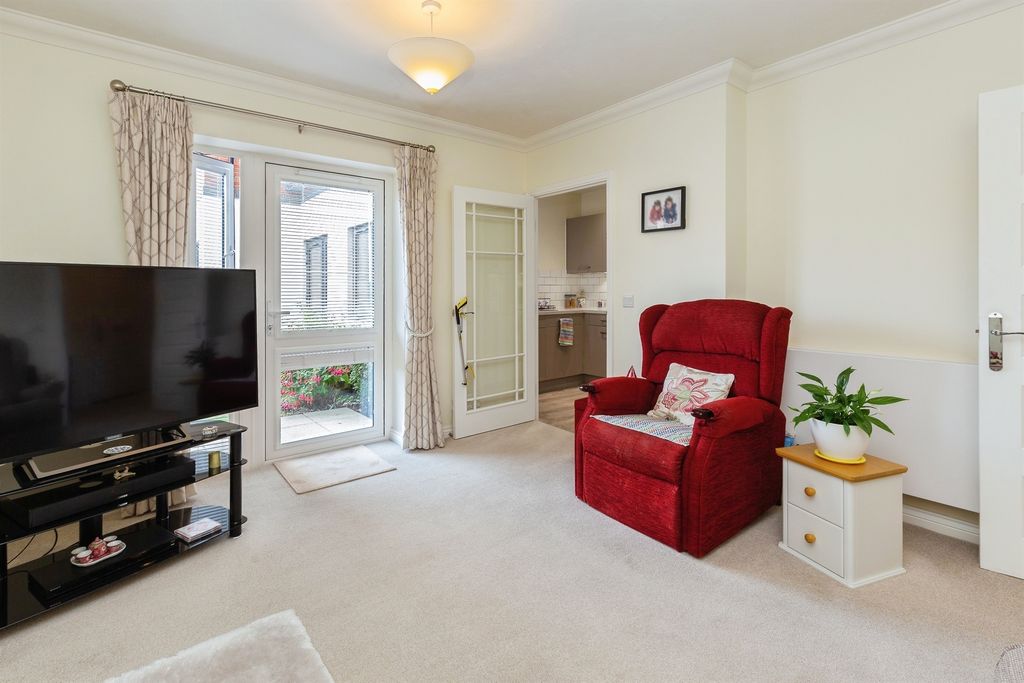 Property photo 3 of 16