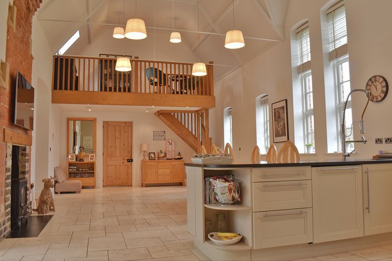 Property photo 2 of 24 Photo 11