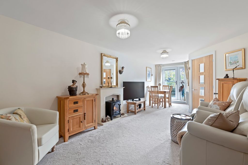 Property photo 2 of 17 Picture 2