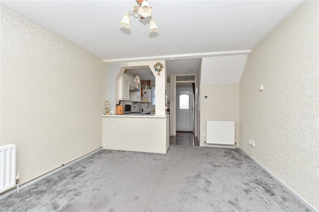 Property photo 3 of 9 Kitchen/Living Area