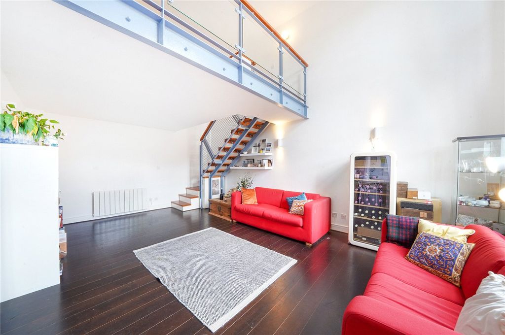 Property photo 2 of 15 Picture No. 13