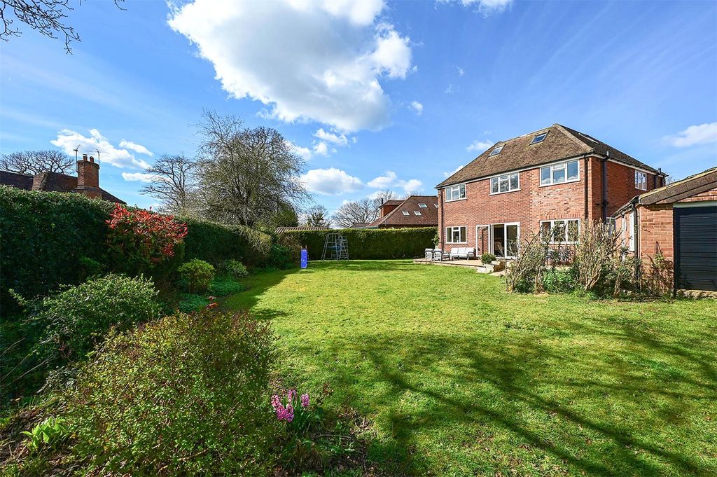 Property photo 2 of 26 Picture No. 33