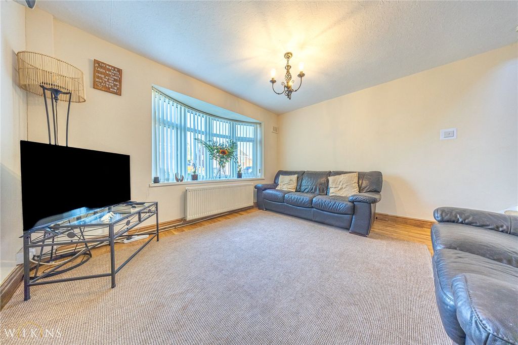 Property photo 2 of 21 Picture No. 01