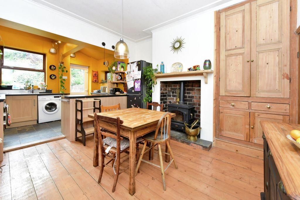 Property photo 1 of 17 Photo