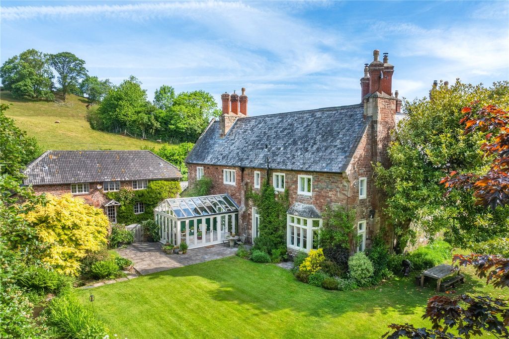 Property photo 2 of 35 South Elevation