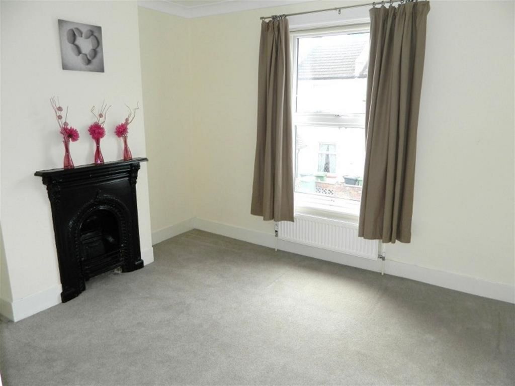 Property photo 3 of 7